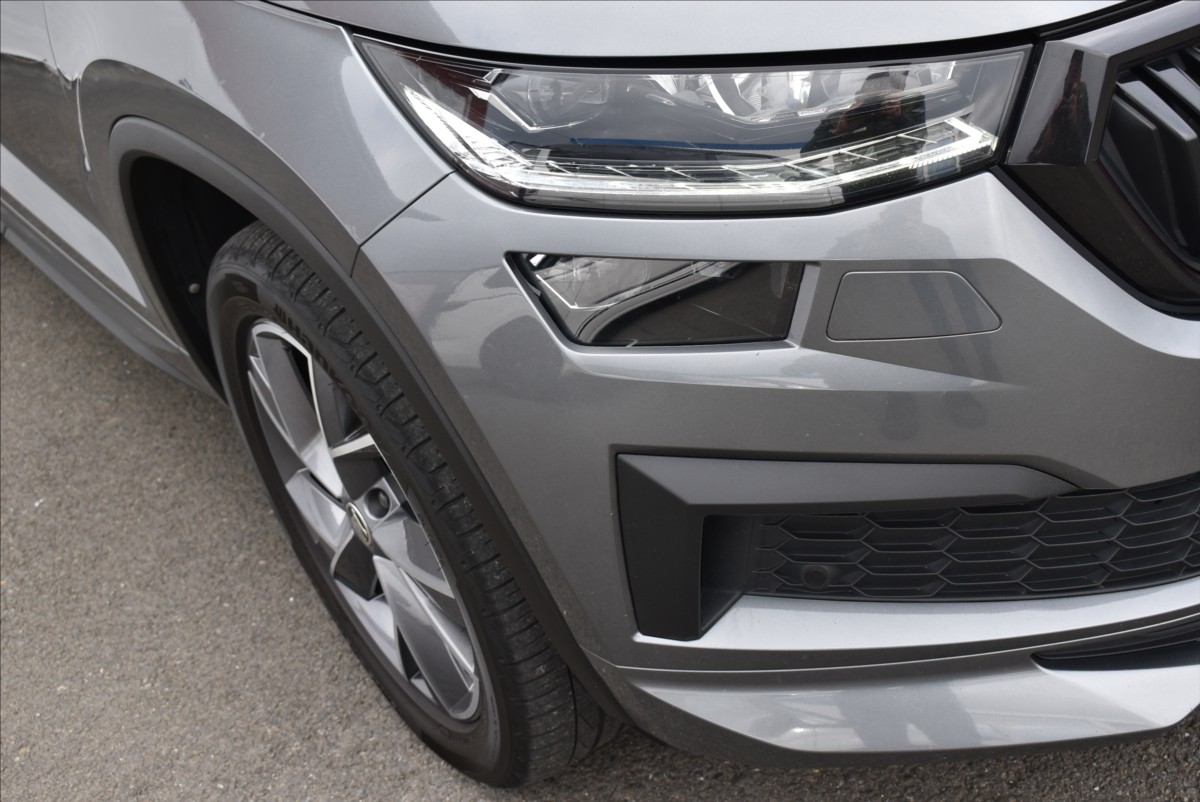 Škoda Kodiaq 2,0 TDI  DSG Sportline Matrix Tažné - 2