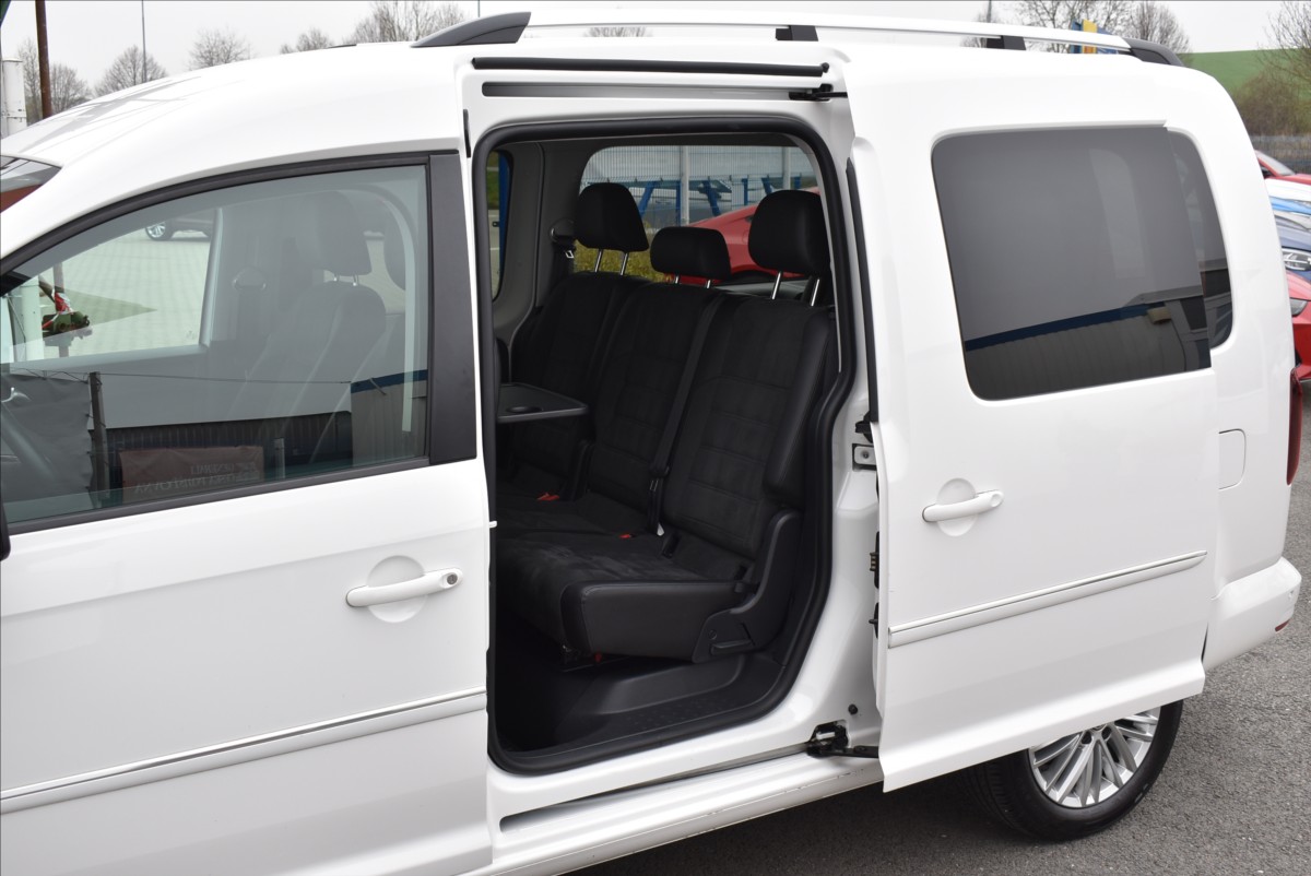 Volkswagen Caddy 2,0 TDI  DSG 110kW Maxi Highline - 14