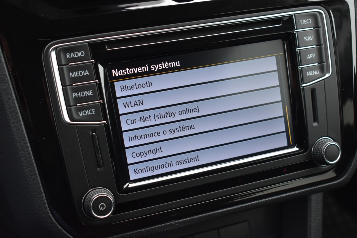 Volkswagen Caddy 2,0 TDI  DSG 110kW Maxi Highline - 33