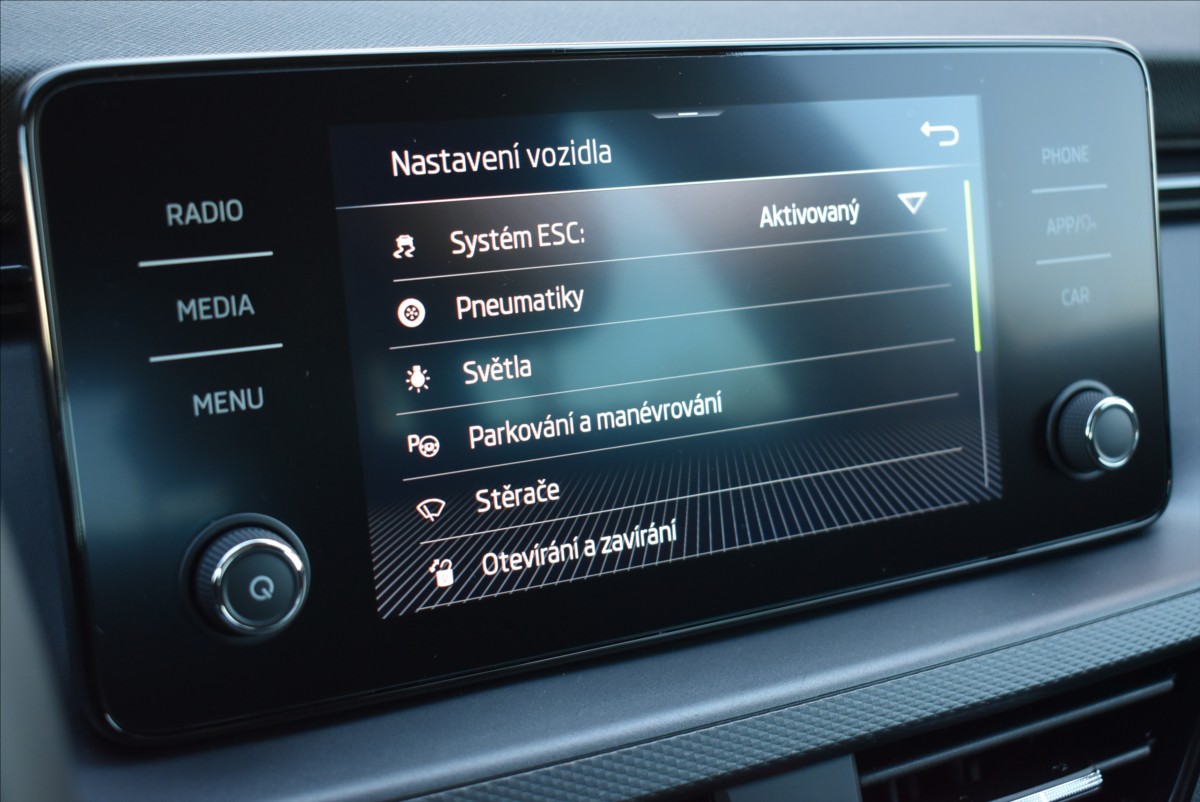 Škoda Kamiq 1,5 TSi  DSG Life Tažné Kamera - 26