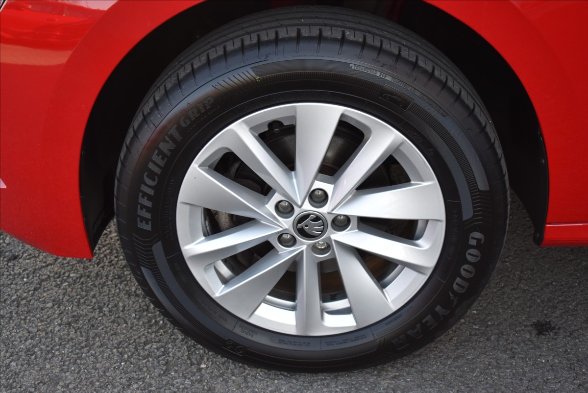 Škoda Kamiq 1,5 TSi  DSG Life Tažné Kamera - 4
