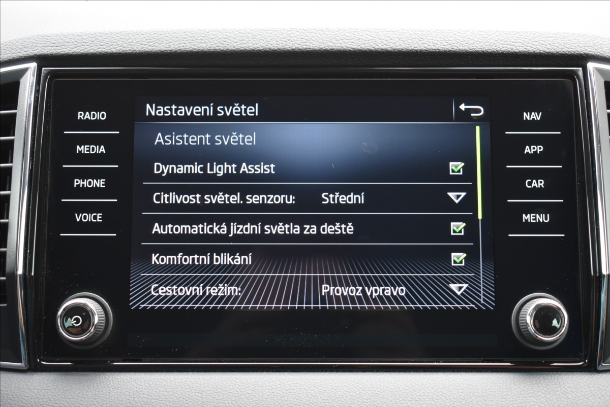 Škoda Karoq 2,0 TDI  Style Matrix Virtual - 31