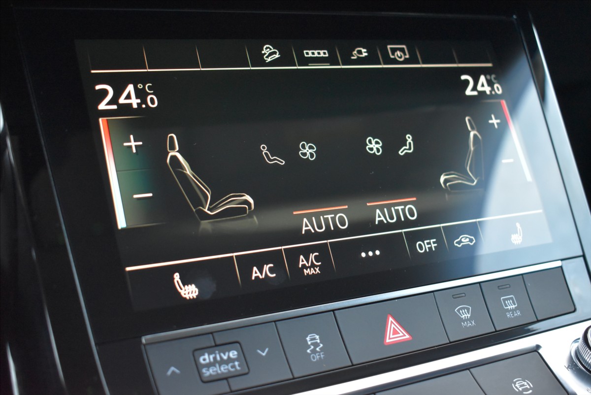 Audi e-tron 0,0 55  300KW S-Line Panorama - 38