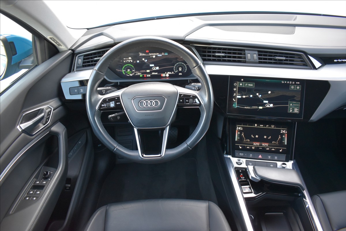 Audi e-tron 0,0 55  300KW S-Line Panorama - 48