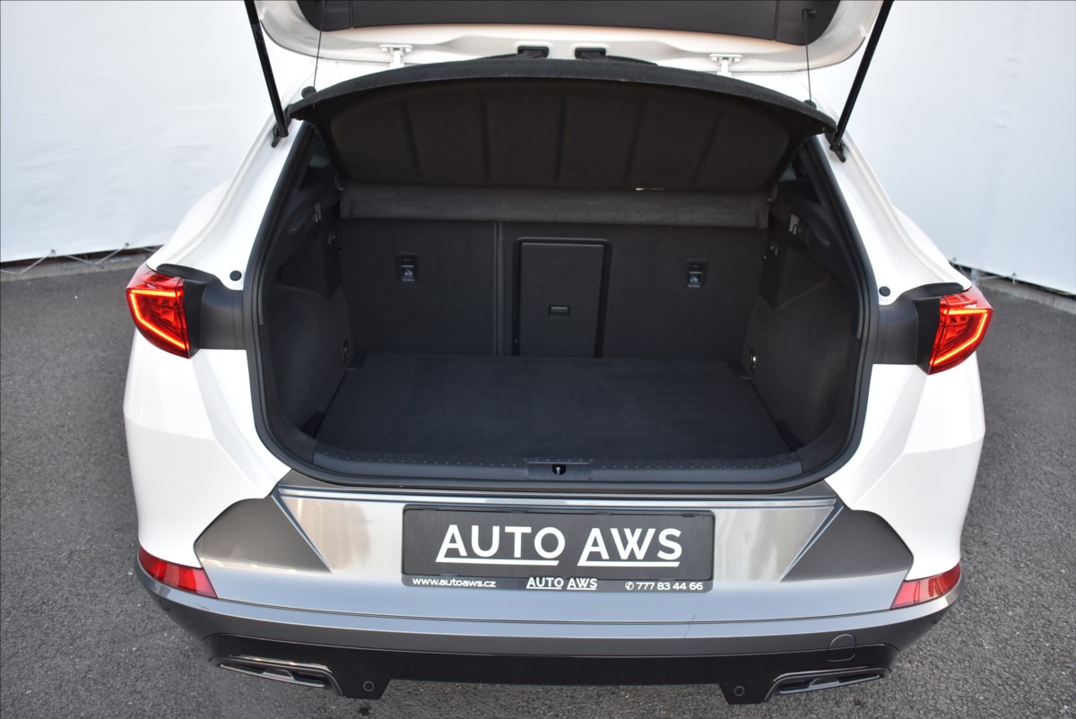 Cupra Formentor 1,5 TSI  DSG 110KW Kamera - 11