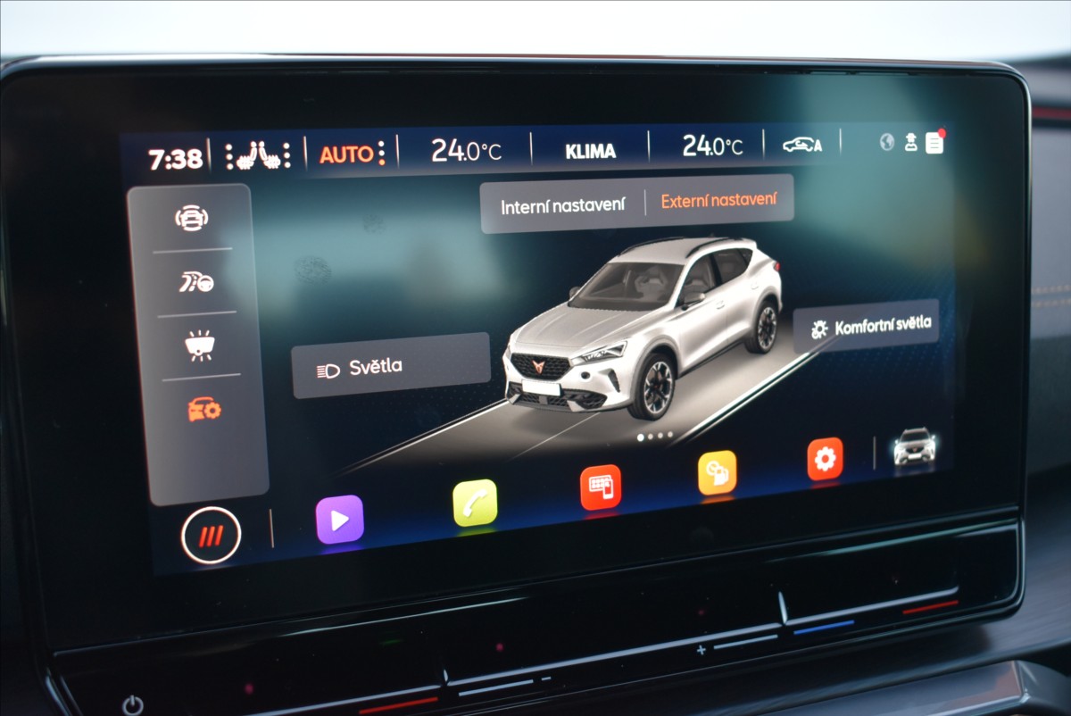 Cupra Formentor 1,5 TSI  DSG 110KW Kamera - 34