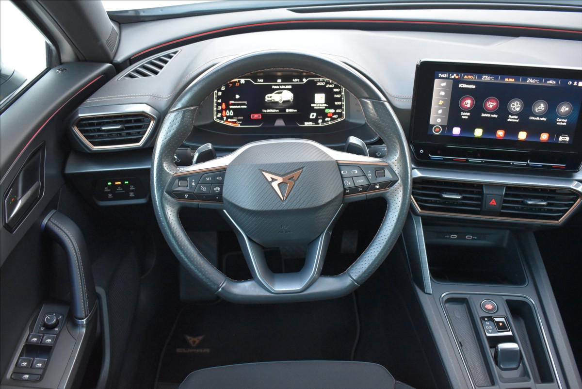 Cupra Formentor 1,5 TSI  DSG 110KW Kamera - 44
