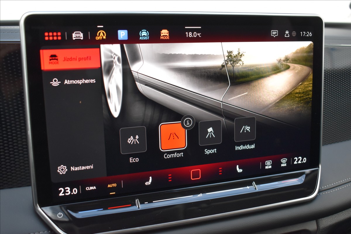 Volkswagen Tiguan 2,0 TDi  DSG IQ Light 3D LED Plus - 26