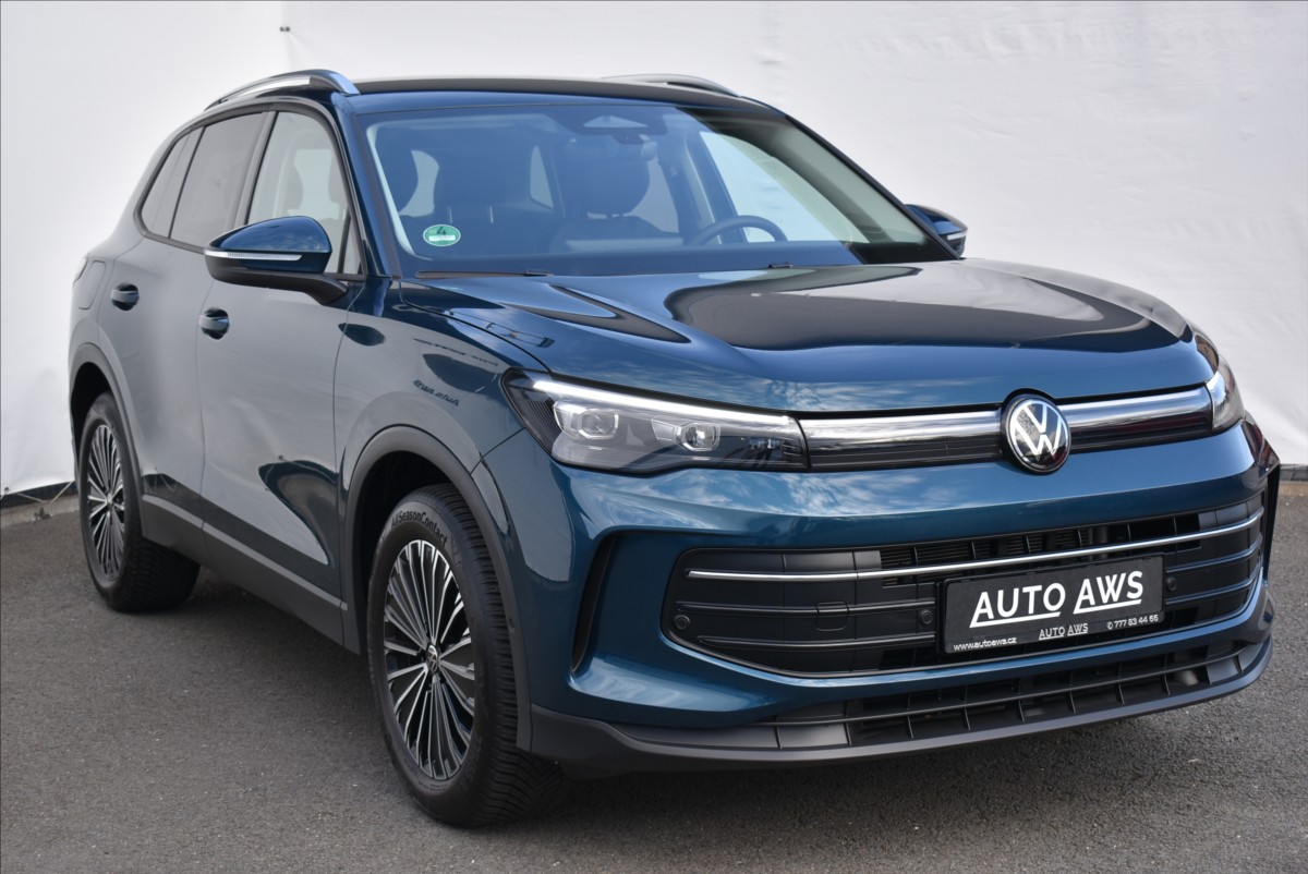 Volkswagen Tiguan 2,0 TDi  DSG IQ Light 3D LED Plus - 2
