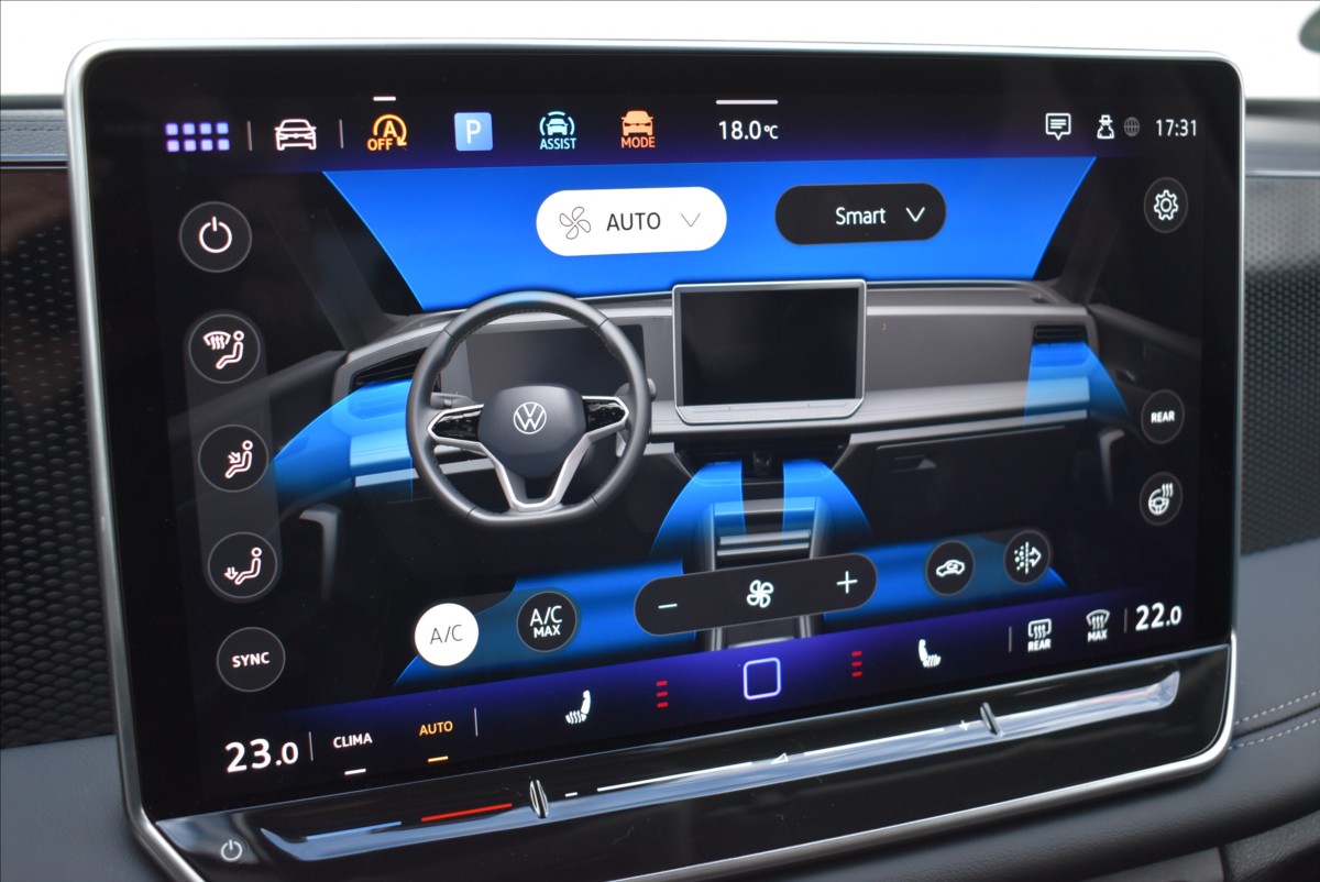 Volkswagen Tiguan 2,0 TDi  DSG IQ Light 3D LED Plus - 45
