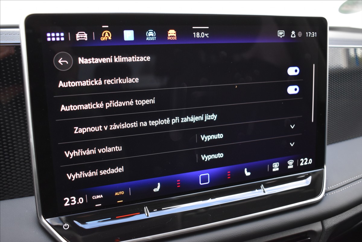Volkswagen Tiguan 2,0 TDi  DSG IQ Light 3D LED Plus - 46