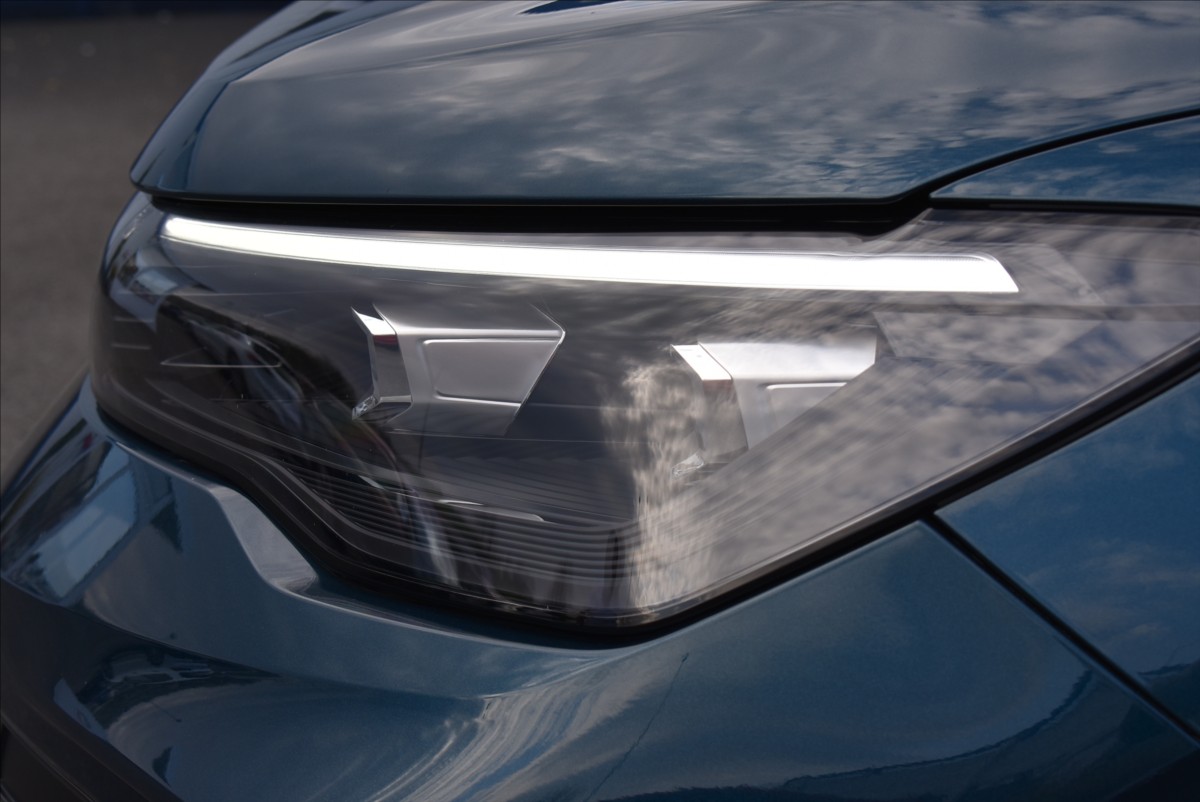 Volkswagen Tiguan 2,0 TDi  DSG IQ Light 3D LED Plus - 3