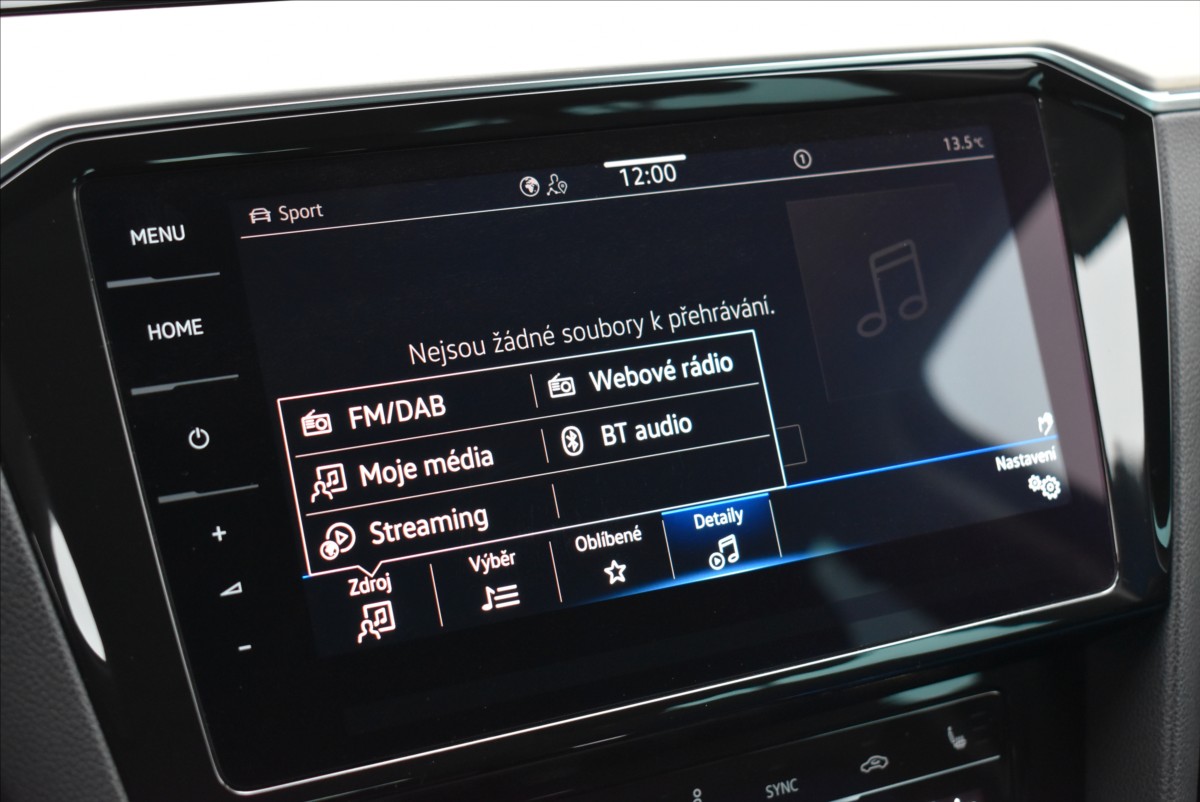 Volkswagen Passat 2,0 TDI  DSG R-Line Webasto Matrix - 36