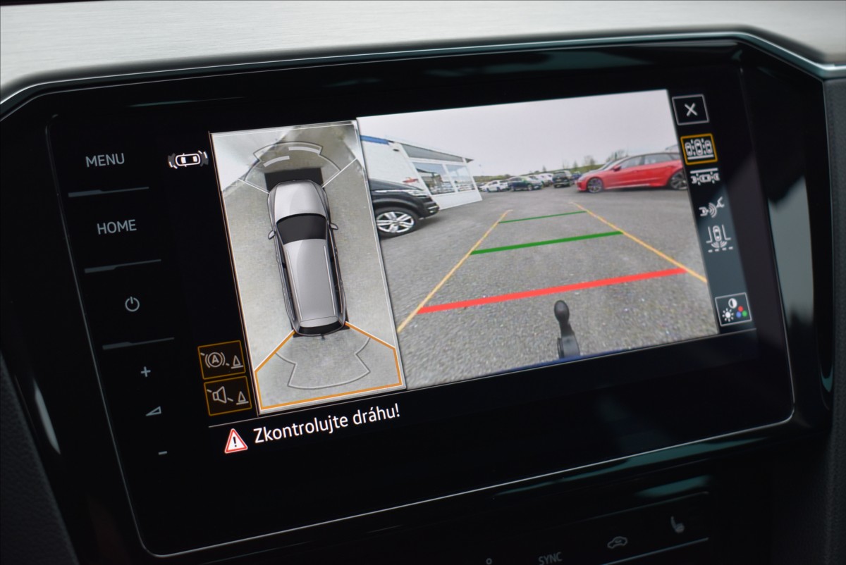 Volkswagen Passat 2,0 TDI  DSG R-Line Webasto Matrix - 42