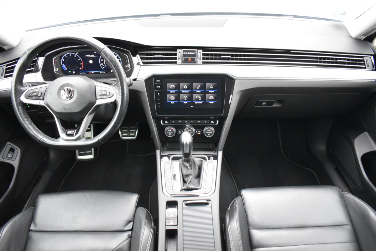 Volkswagen Passat 2,0 TSI  DSG R-Line Webasto Matrix - 19