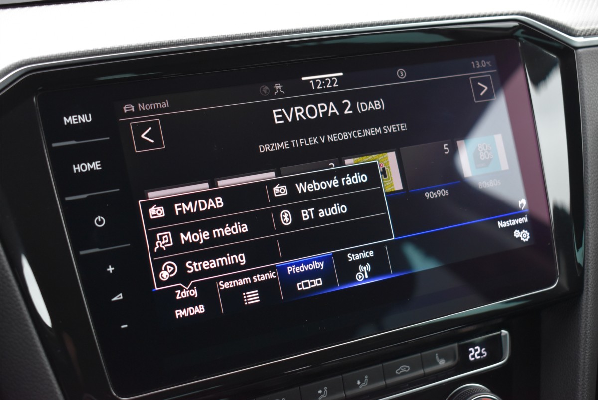 Volkswagen Passat 2,0 TSI  DSG R-Line Webasto Matrix - 38