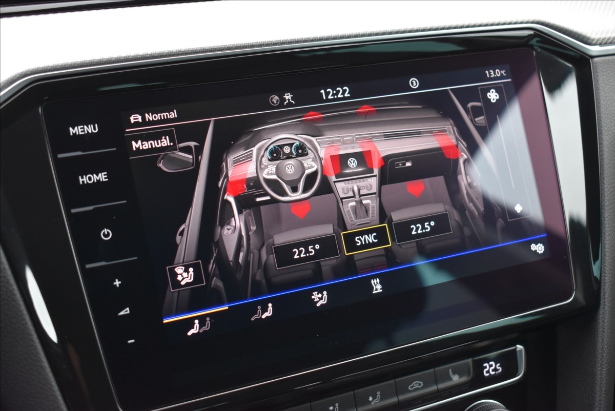 Volkswagen Passat 2,0 TSI  DSG R-Line Webasto Matrix - 39