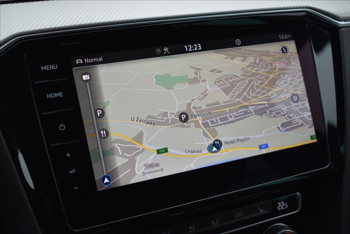 Volkswagen Passat 2,0 TSI  DSG R-Line Webasto Matrix - 41