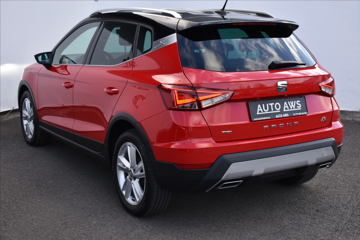 Seat Arona 1,0 TGI  FR Line Kamera Assist - 8