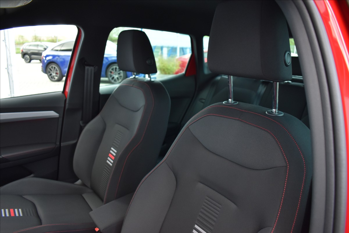 Seat Arona 1,0 TGI  FR Line Kamera Assist - 20