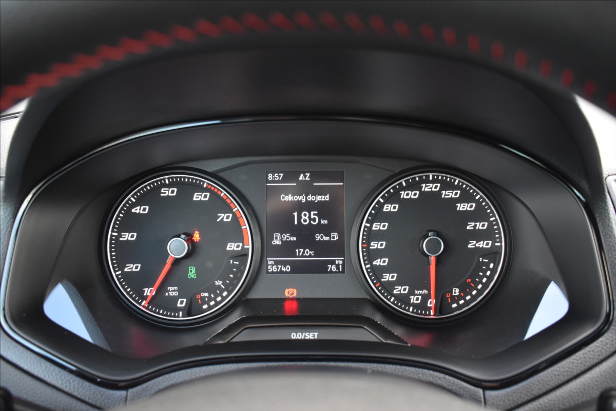 Seat Arona 1,0 TGI  FR Line Kamera Assist - 23