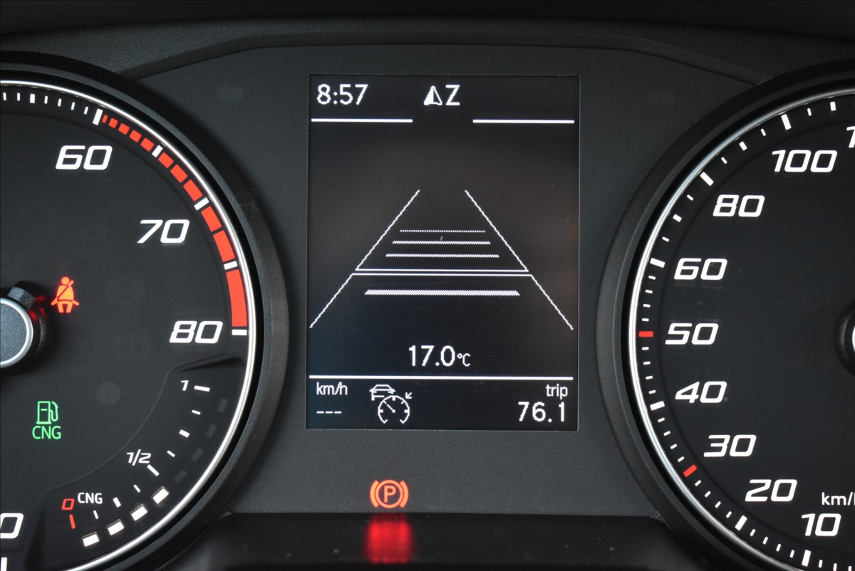 Seat Arona 1,0 TGI  FR Line Kamera Assist - 25