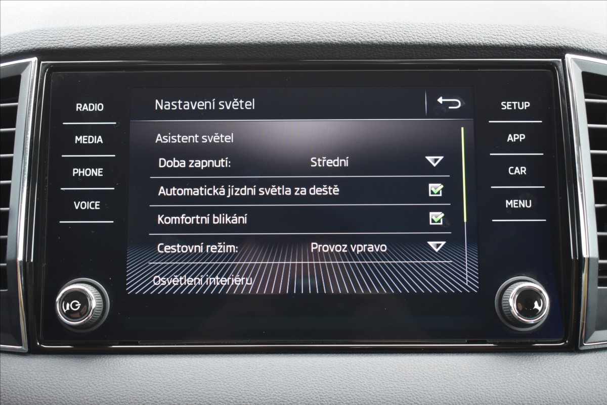 Škoda Karoq 1,5 TSi  Style LED PDC Kessy - 29