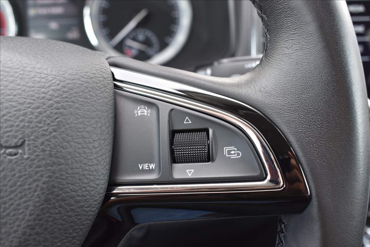 Škoda Karoq 1,5 TSi  Style LED PDC Kessy - 45