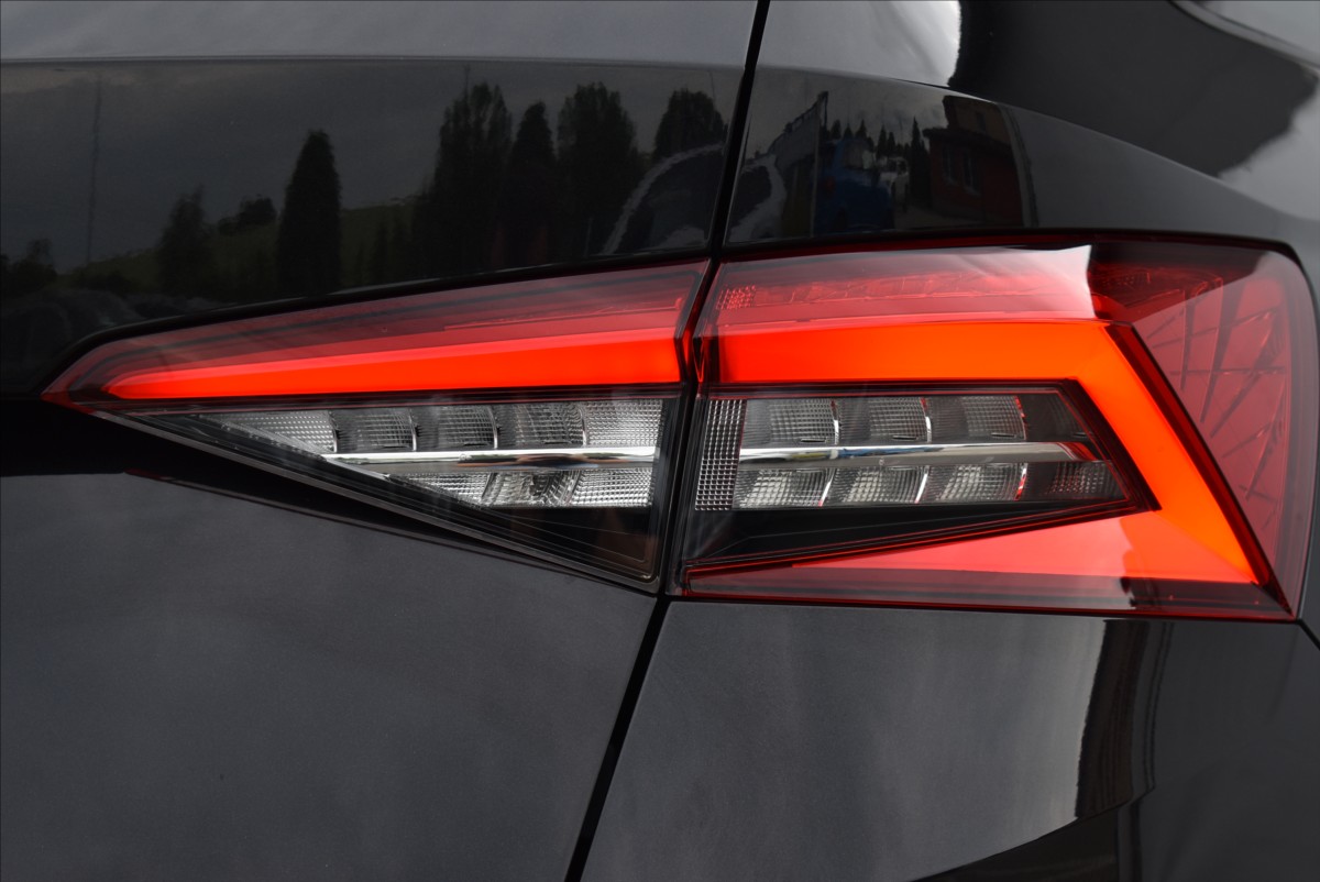 Škoda Kodiaq 2,0 TDi  DSG Sportline Assist Nez.top. - 9