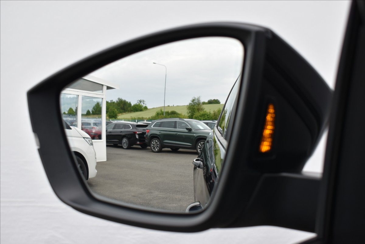 Škoda Kodiaq 2,0 TDi  DSG Sportline Assist Nez.top. - 27