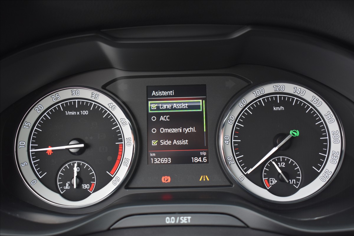 Škoda Kodiaq 2,0 TDi  DSG Sportline Assist Nez.top. - 28