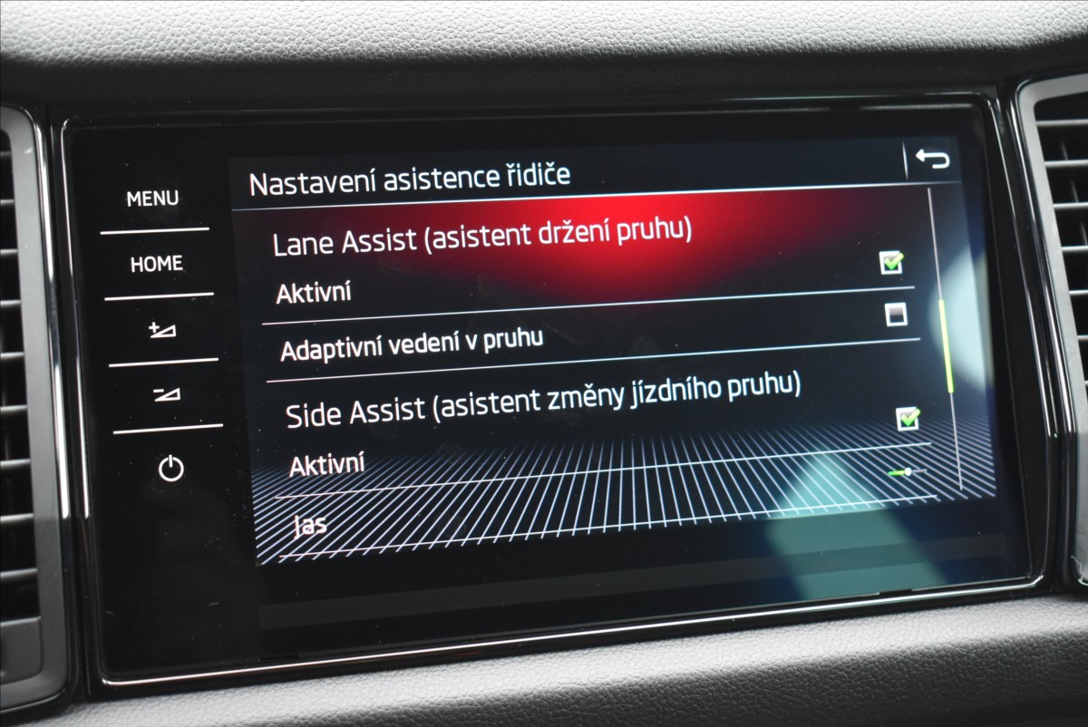 Škoda Kodiaq 2,0 TDi  DSG Sportline Assist Nez.top. - 32