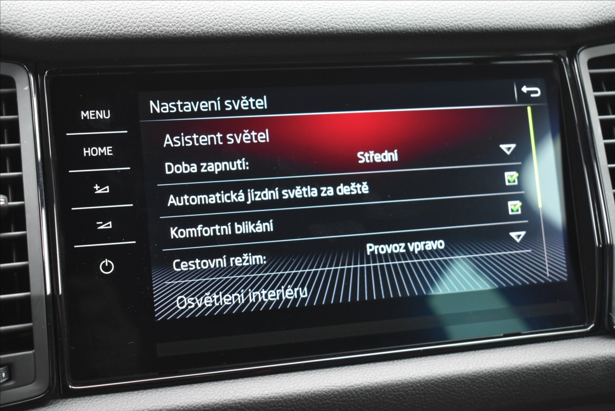 Škoda Kodiaq 2,0 TDi  DSG Sportline Assist Nez.top. - 34