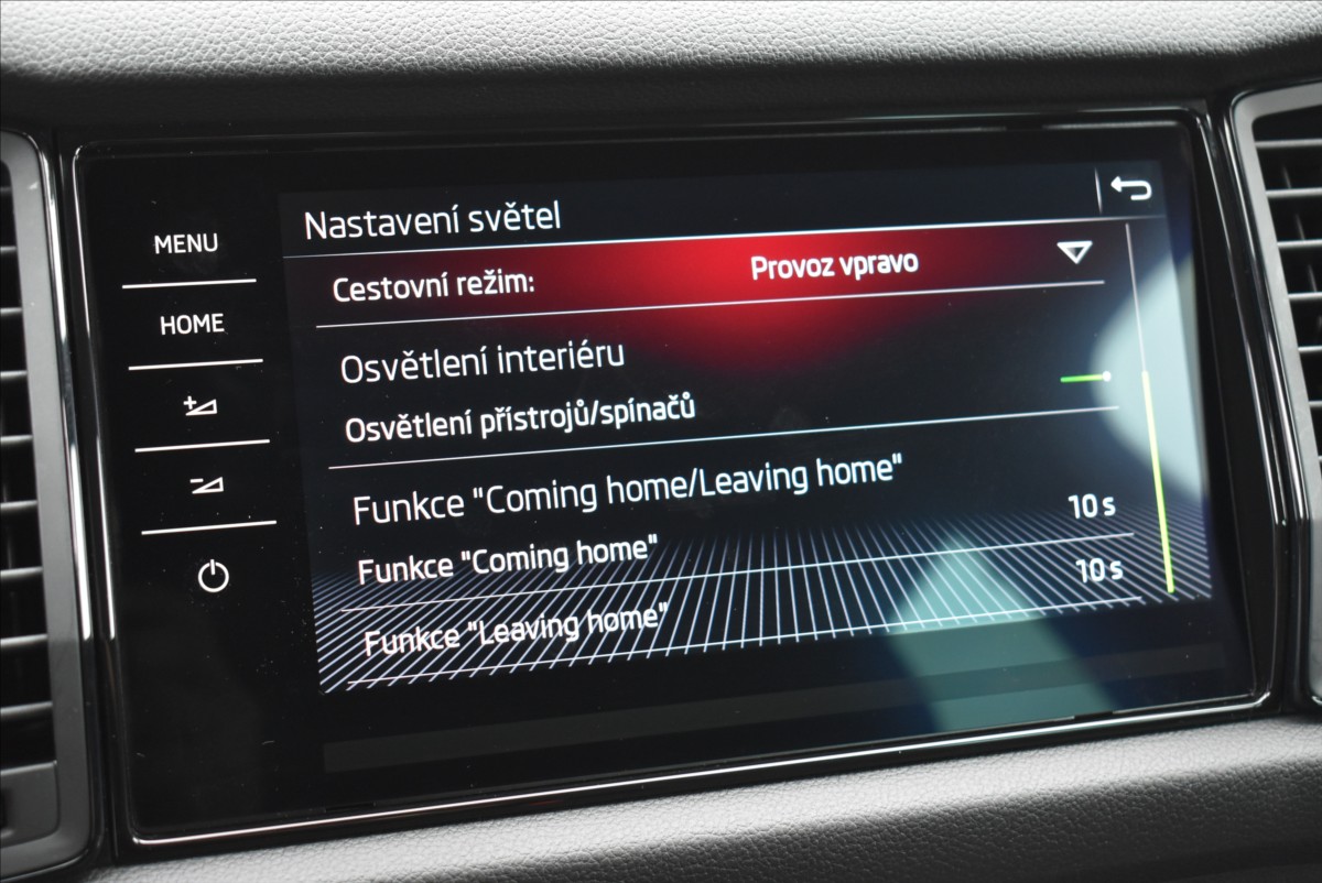 Škoda Kodiaq 2,0 TDi  DSG Sportline Assist Nez.top. - 35