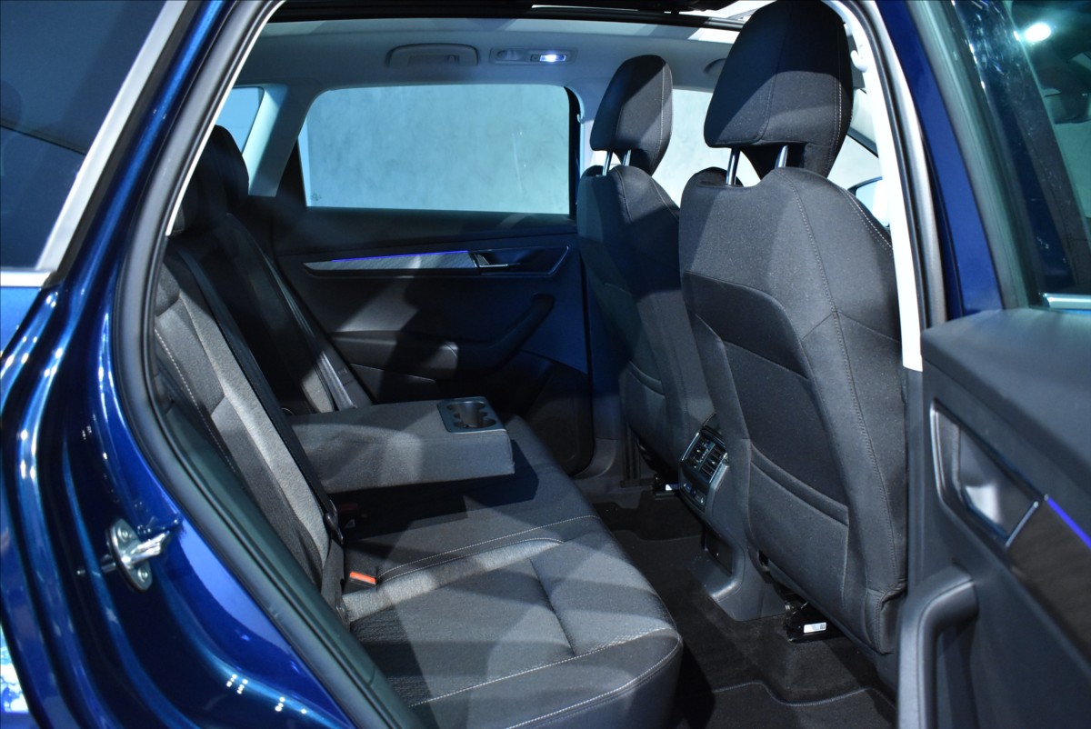Škoda Karoq 2,0 TDi  Style Virtual Assist LED - 13