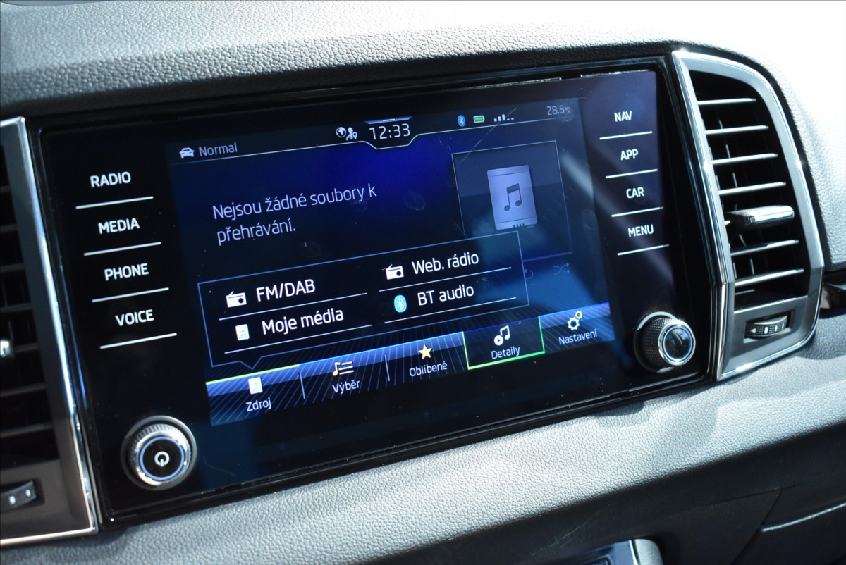 Škoda Karoq 2,0 TDi  Style Virtual Assist LED - 32