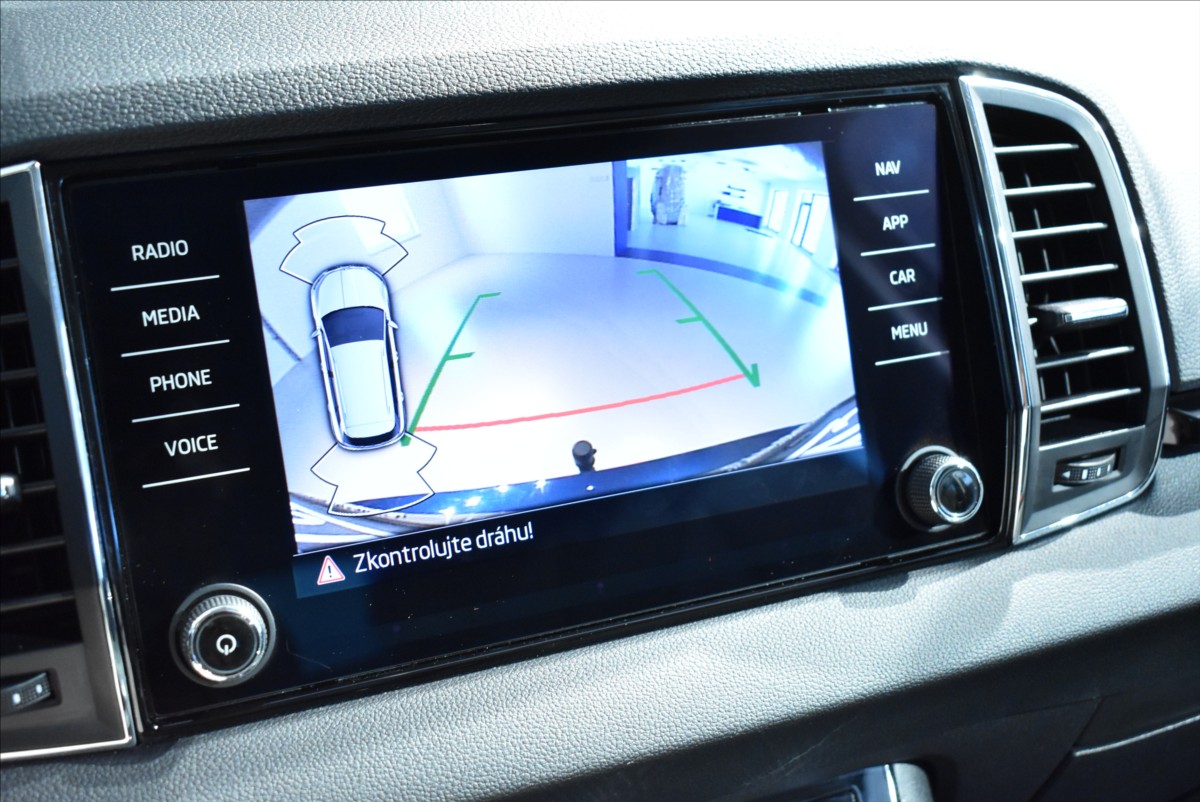 Škoda Karoq 2,0 TDi  Style Virtual Assist LED - 36