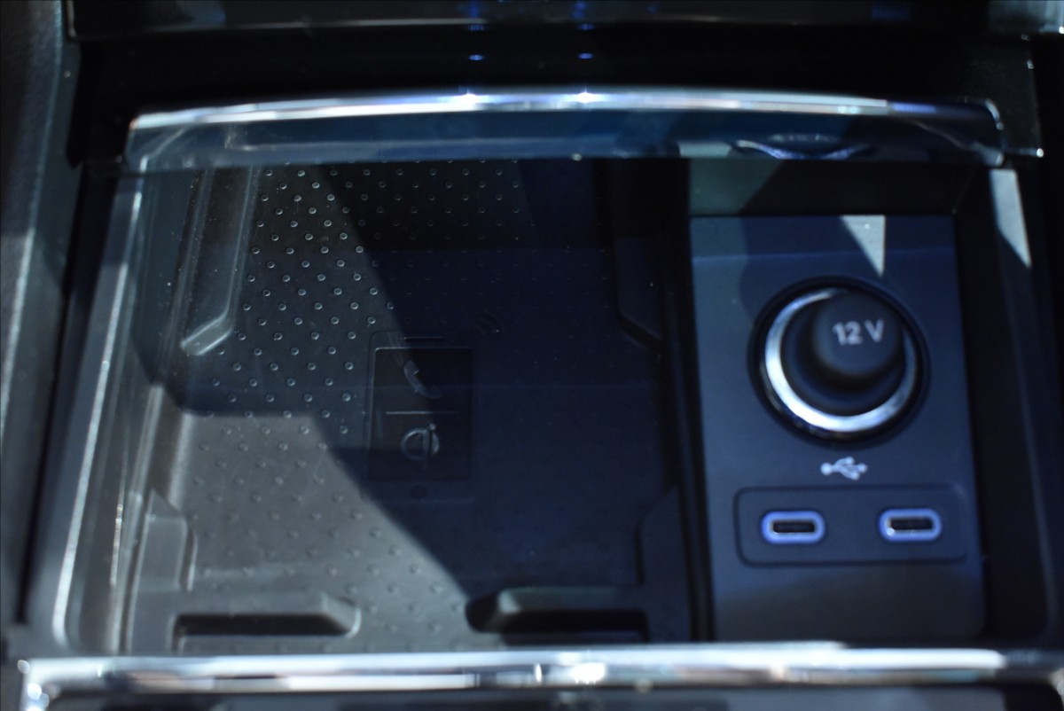 Škoda Karoq 2,0 TDi  Style Virtual Assist LED - 42