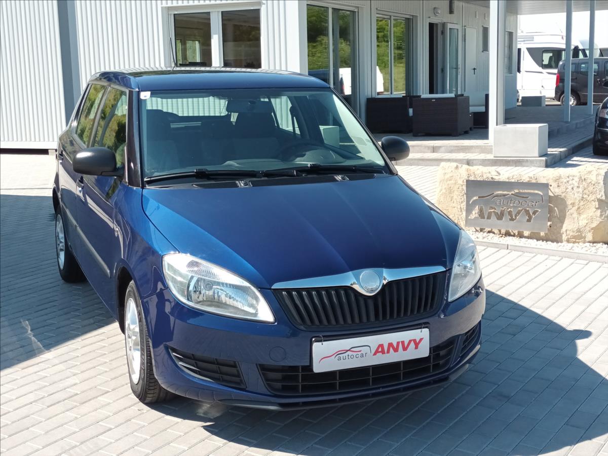 Autocar Anvy - Škoda Fabia 1,2 TSI,KLIMA,SERVISKA,TAŽNÉ
