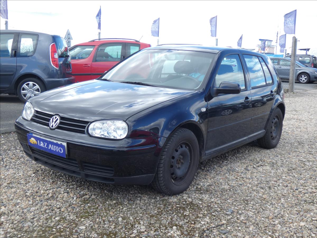Volkswagen Golf 1,6 i