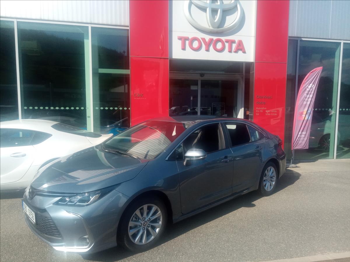 Toyota Corolla 1,5 manul  Comfort Tech