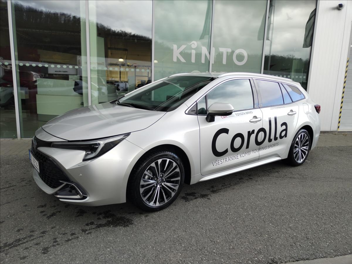 Toyota Corolla 1,8 HYBRID e-CVT  140 k  STYLE