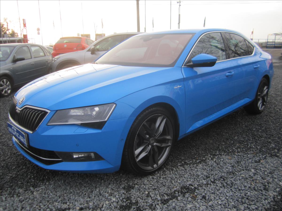 koda Superb 2.0TSi 200kW L&K 4x4 DSG, 1. maj.