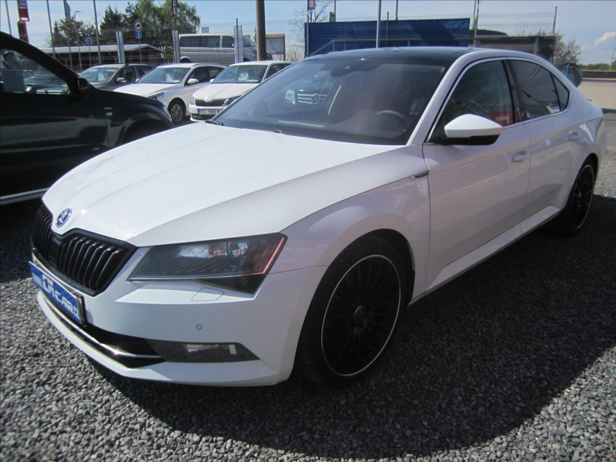 koda Superb 2.0TDi DSG Style, aut klima