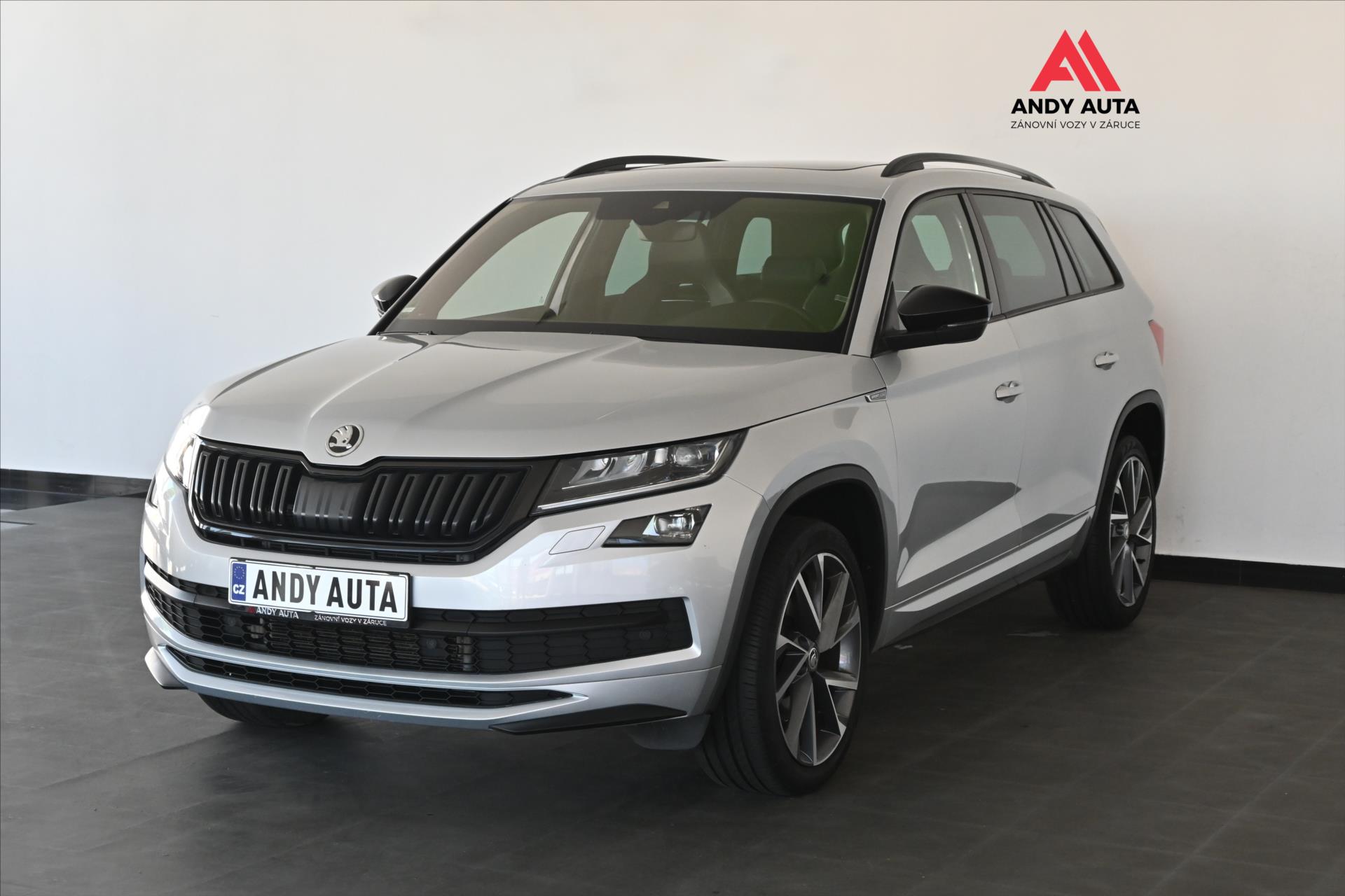 koda Kodiaq 2,0 TDI 140kW DSG 4x4 SPORTLINE Zruka a 5 let