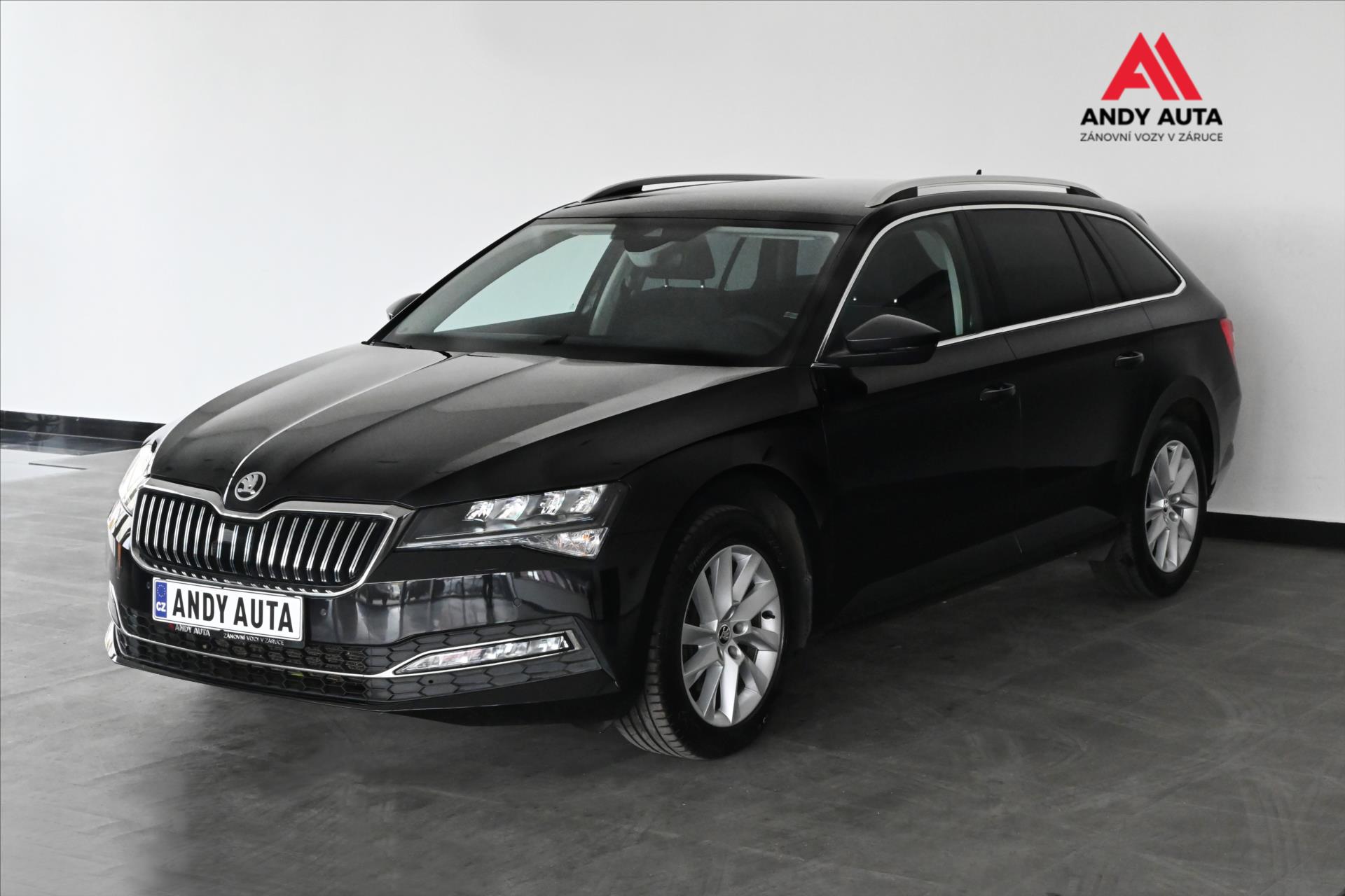 koda Superb 2,0 TDI 110 kW DSG STYLE Zruka a 5 let