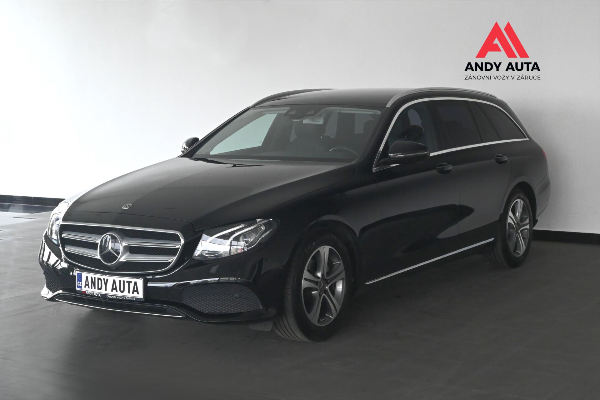 Mercedes-Benz Tdy E 2,0 220d 9G-TRONIC Zruka a 5 let