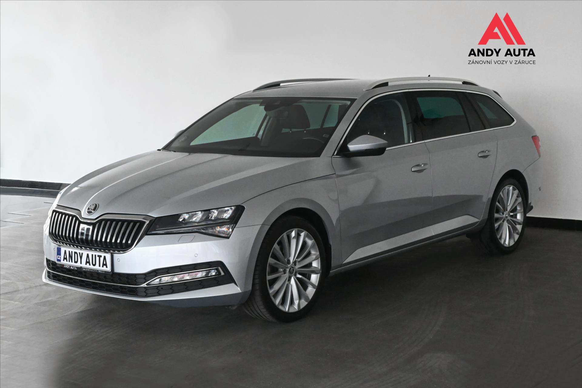 koda Superb 2,0 TDI 110 kW DSG STYLE Zruka a 5 let