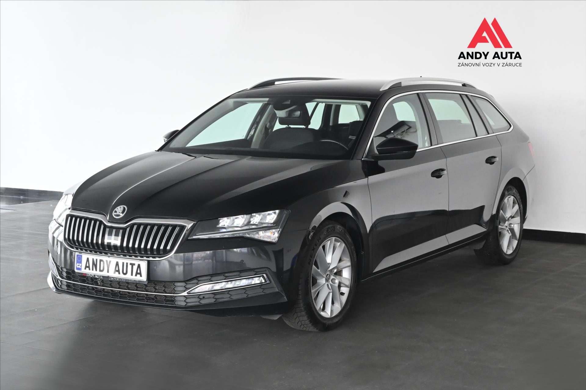 koda Superb 2,0 TDi 110kW DSG *Style* Zruka a 5 let