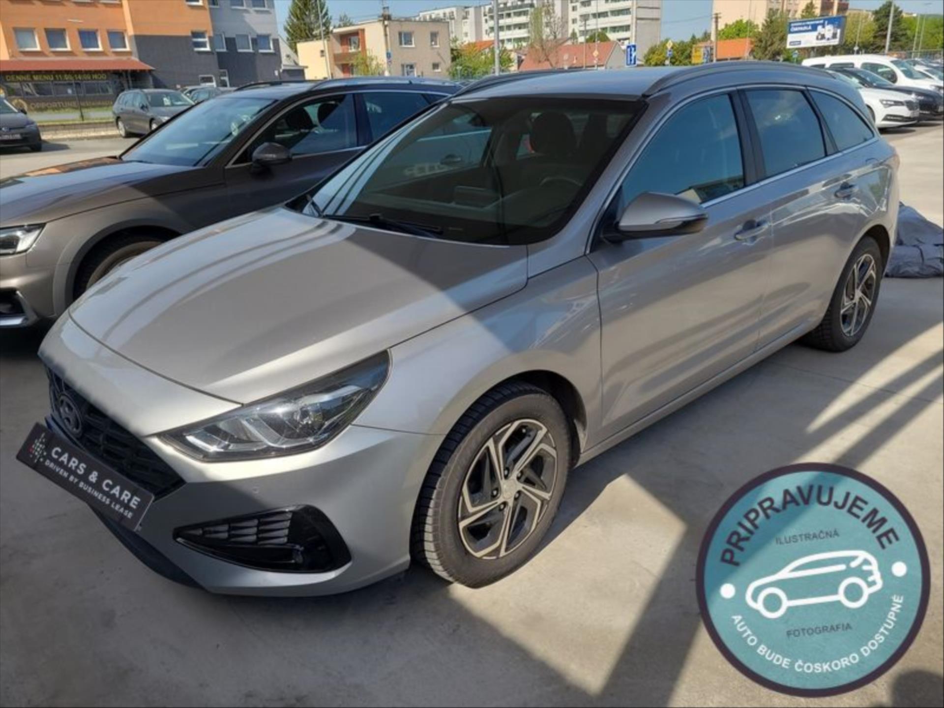 Hyundai i30 1,6 CRDi Family kombi